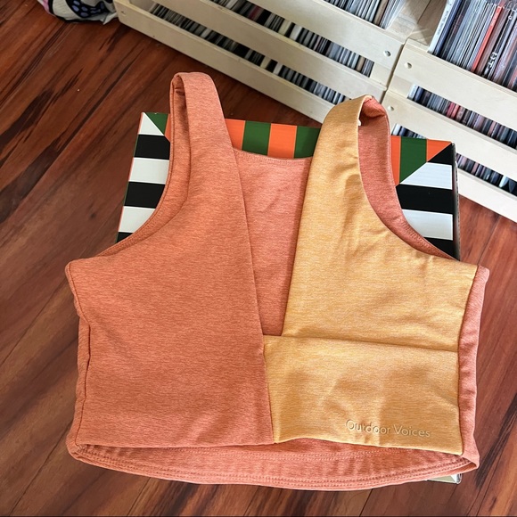 OUTDOOR VOICES VENUS CROP TOP - Picture 5 of 6